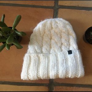 White knit beanie
